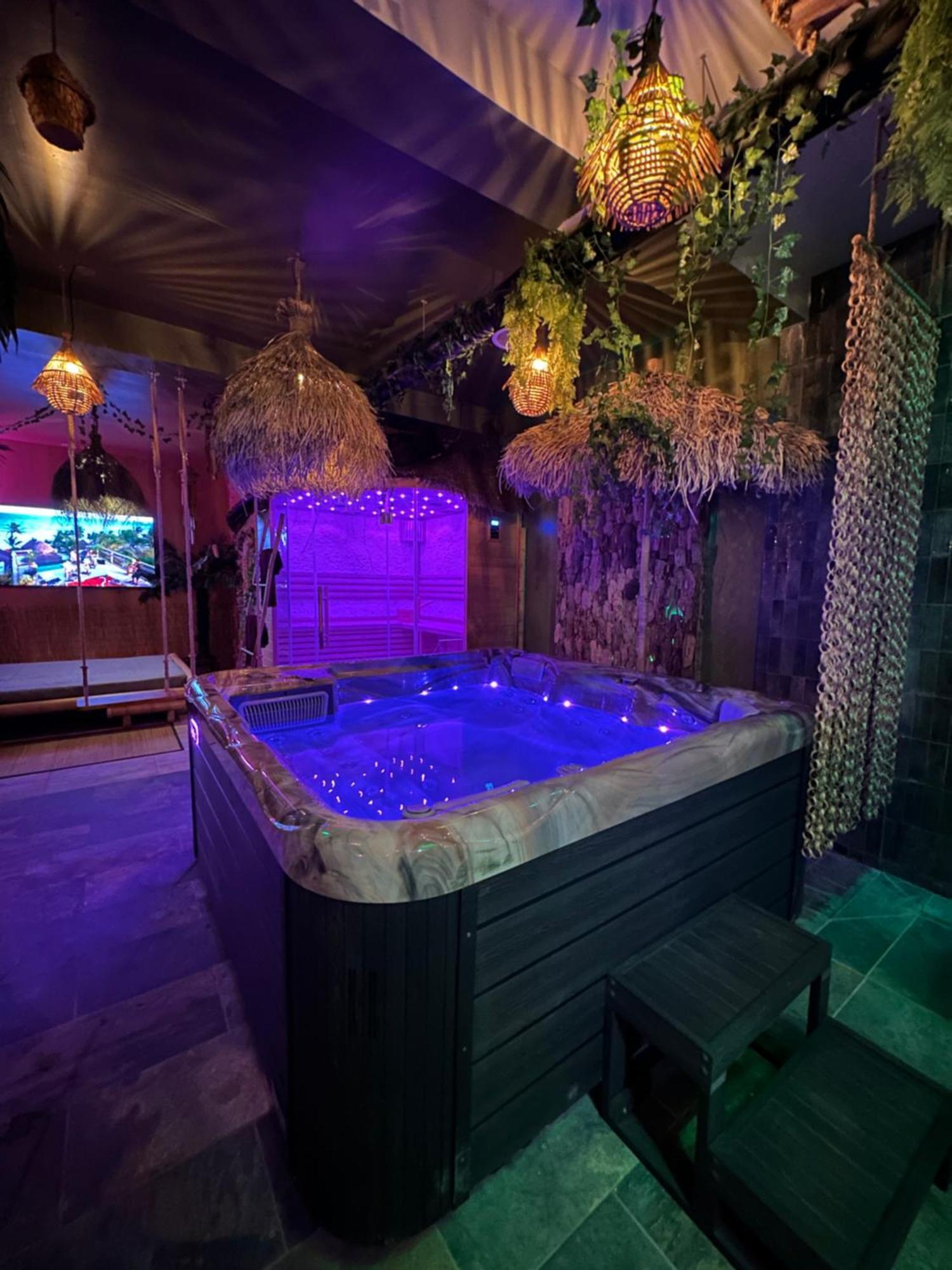 Bed and Breakfast Jungle Spa à Dunkirk Extérieur photo