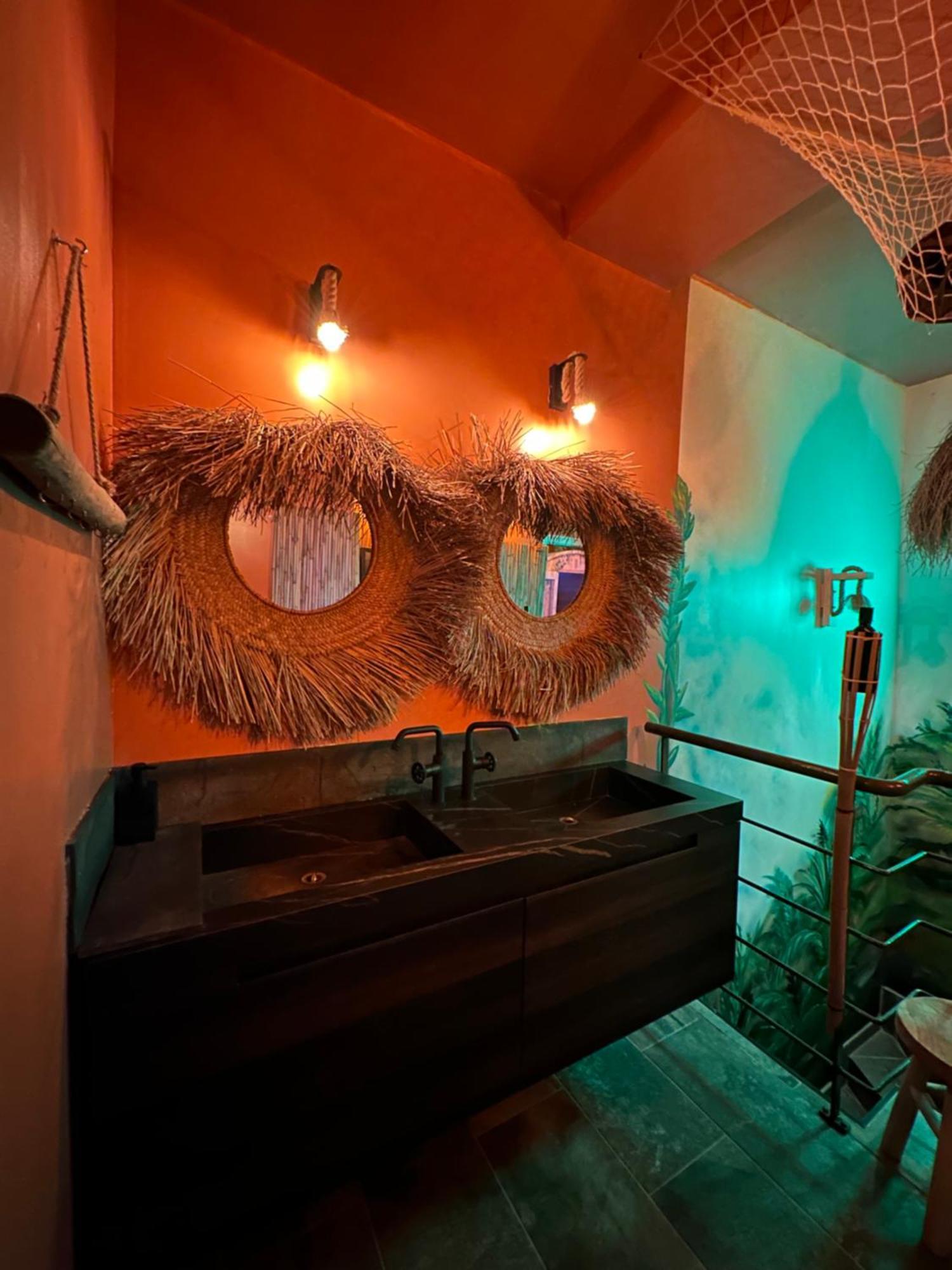 Bed and Breakfast Jungle Spa à Dunkirk Extérieur photo